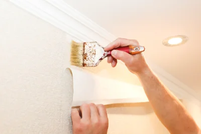 Pose de papier peint à Routot — revêtements muraux et toiles de verre